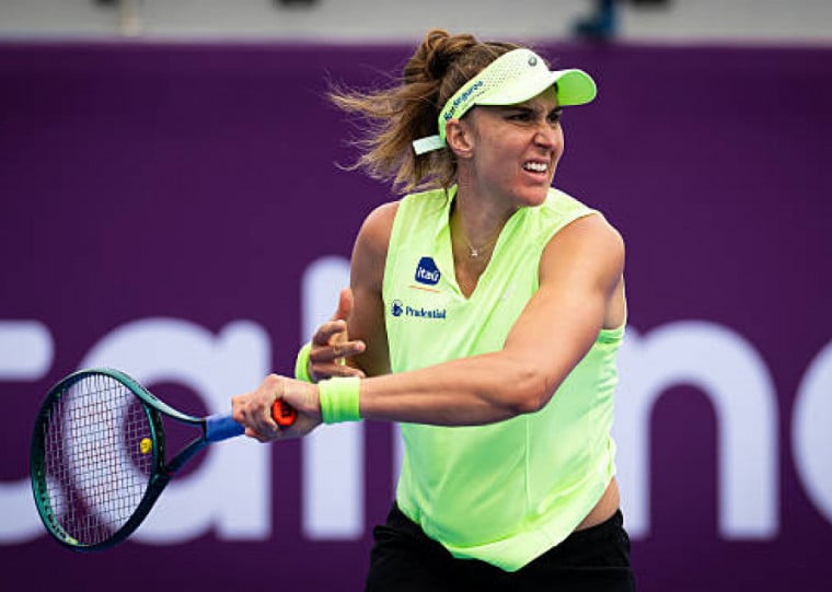 Brasileira quase avança, mas cai para jovem rival em Austin