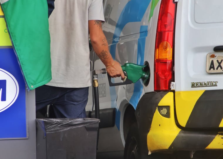 Preço de referência do diesel busca estabilizar impacto internacional