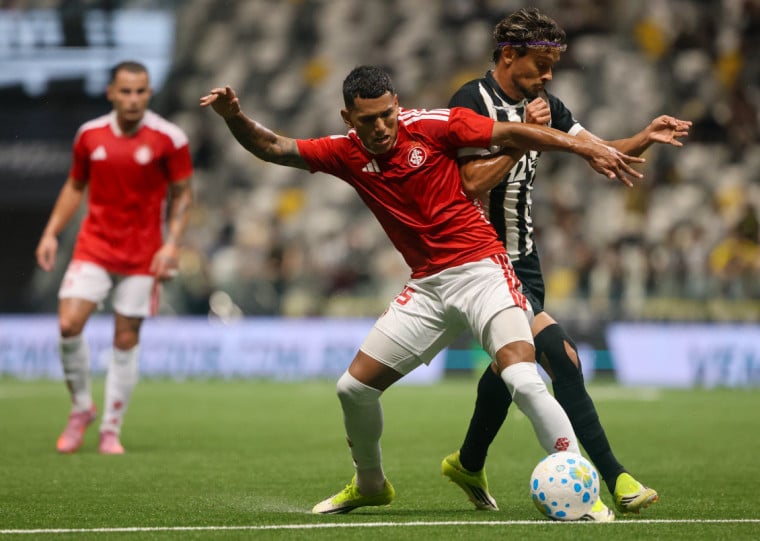 Alvirrubro se mantém na zona de rebaixamento com apenas dois pontos