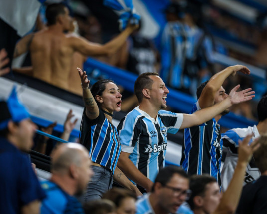 'Futebol sem assédio': Câmara aprova projeto para combater importunação sexual nos estádios