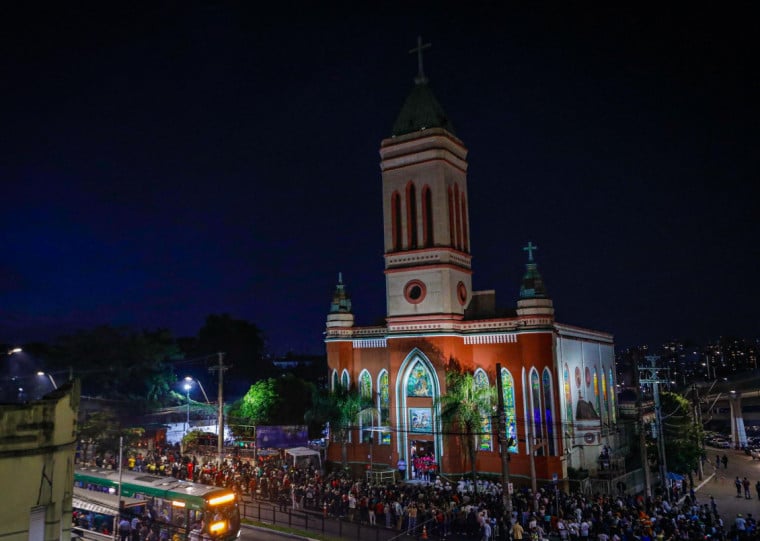 Paróquia São Jorge é ponto de fé tradicional no bairro