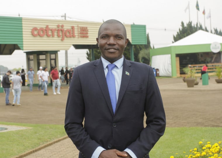 Coillard Muvwema, da Zâmbia, quer espelhar em seu país o sucesso brasileiro na produção de alimentos