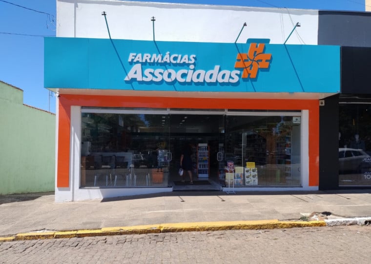 Farmácias com a marca se multiplicam pela região, nova fronteira para concorrer no varejo farmacêutico