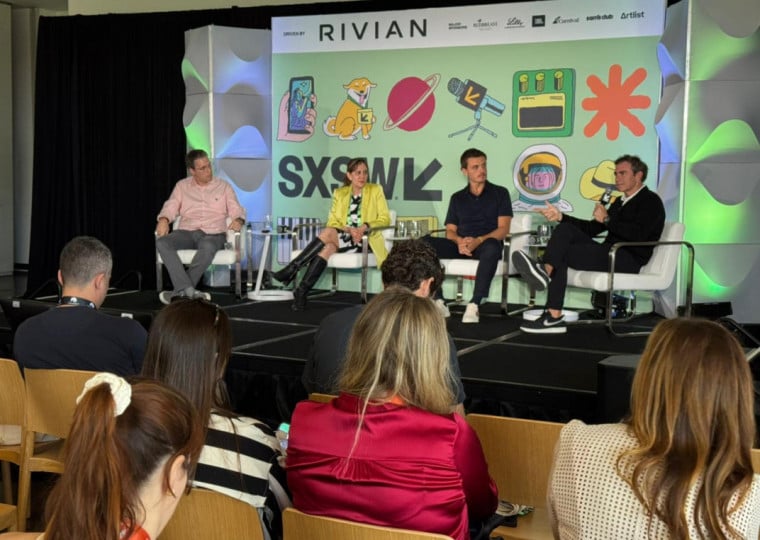 Prikladnicki, Tara, Val&eacute;rio e Puerta estavam no palco detalhando motivos para estar no Estadio