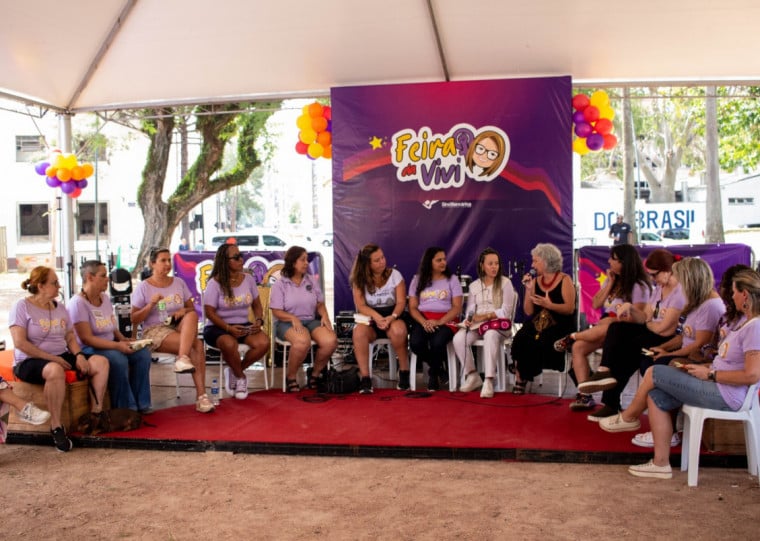 Feira da Vivi é realizada anualmente desde 2023 e homenageia a ex-diretora Virginia Farias, a Vivi, que faleceu em decorrência da covid-19