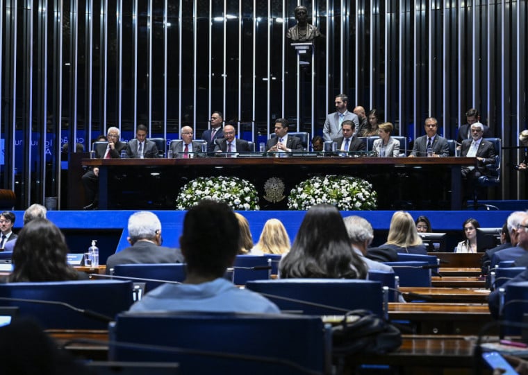 Plenário do Senado Federal durante sessão solene destinada à promulgação do Decreto Legislativo nº 14, de 2026, que aprova o texto do Acordo Provisório de Comércio entre o Mercado Comum do Sul (Mercosul) e seus Estados-Partes