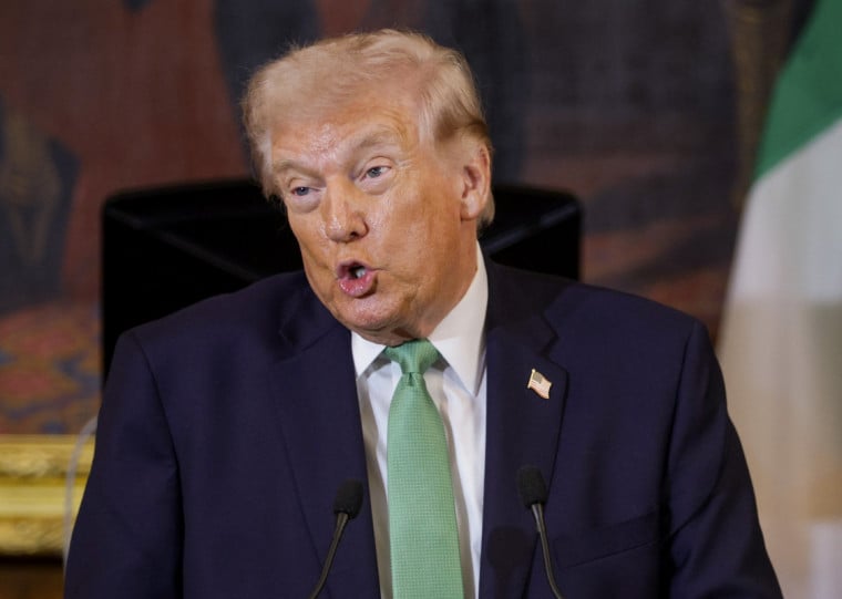 Trump disse que seu governo está conversando com autoridades iranianas, o que foi negado pelo Ministério das Relações Exteriores em Teerã