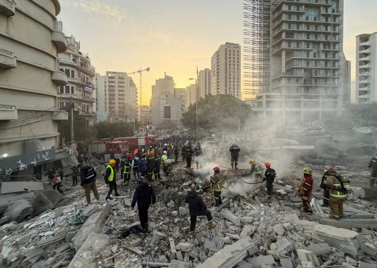 Em Beirute, 12 pessoas morreram ap&oacute;s um edif&iacute;cio ser demolido com um &uacute;nico ataque