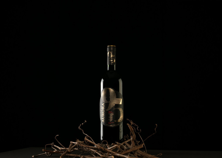 Foram elaboradas 40 mil garrafas numeradas do vinho 