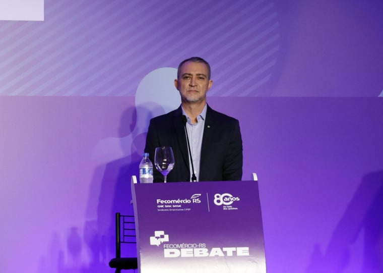 Pré-candidato pelo PT, Edegar Pretto participou de debate promovido pela Fecomércio-RS nesta quinta-feira