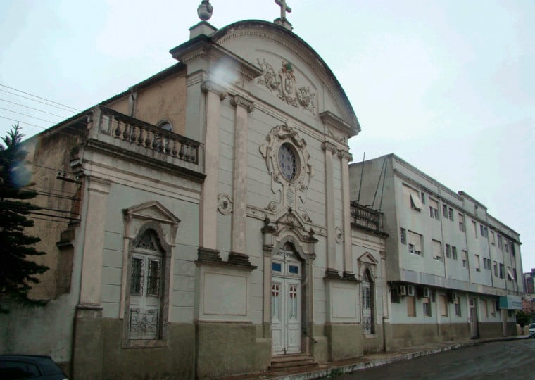 Entre os itens aceitos para o bazar est&atilde;o roupas, cal&ccedil;ados e acess&oacute;rios