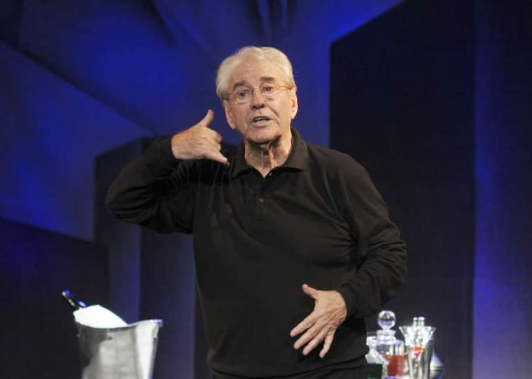 Ele trabalhou em mais de 30 novelas e minisséries, cerca de dez filmes e mais de 60 peças teatrais