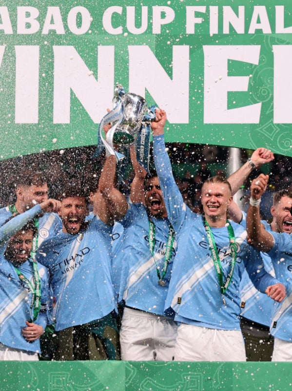 Manchester City conta com brilho de jovem para levar a Copa da Liga Inglesa