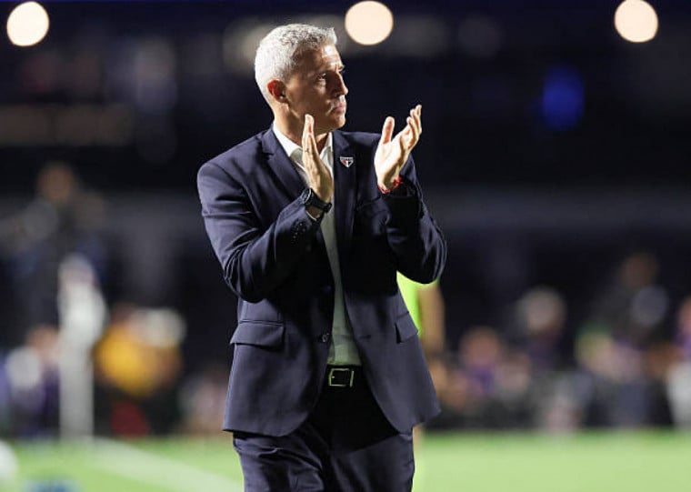 Crespo chega para substituir compatriota Martín Anselmi