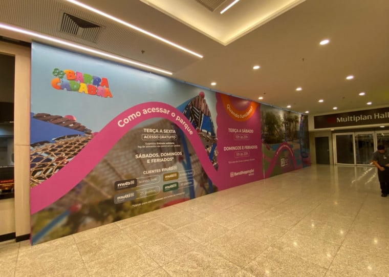 Tapume foi colocado onde era a opera&ccedil;&atilde;o do fast-food Burger King no BarraShoppingSul