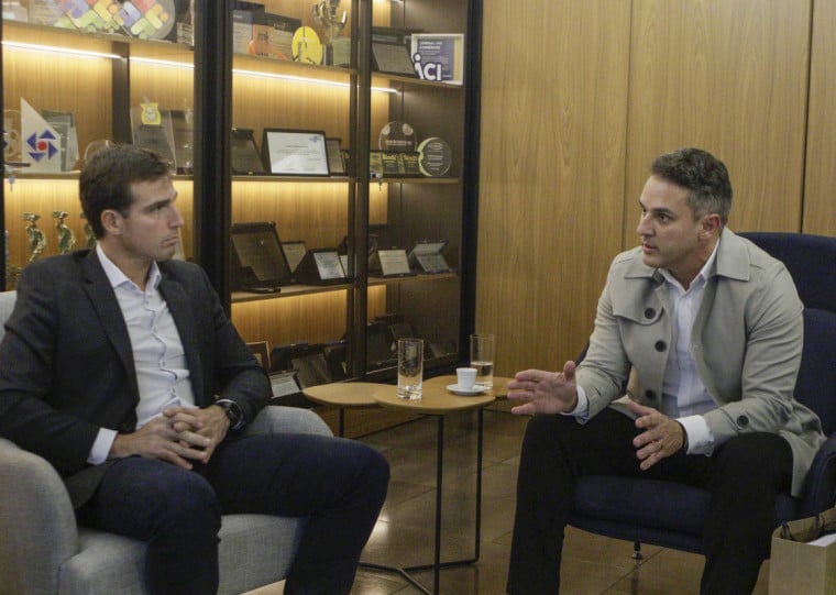 Deputado e pré-candidato a governador, Luciano Zucco foi recebido pelo diretor-presidente do JC, Giovanni Jarros Tumelero