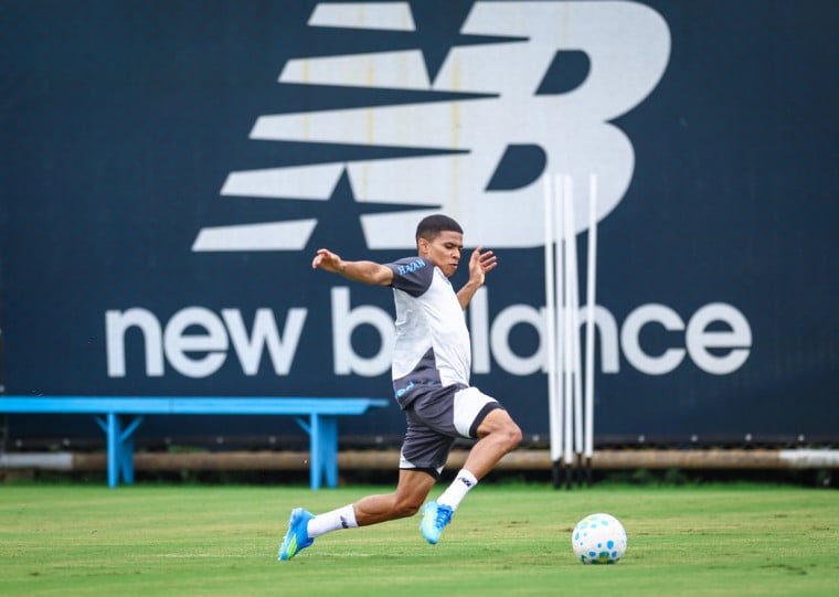 Enamorado deve retornar a ponta direita contra os palmeirenses 