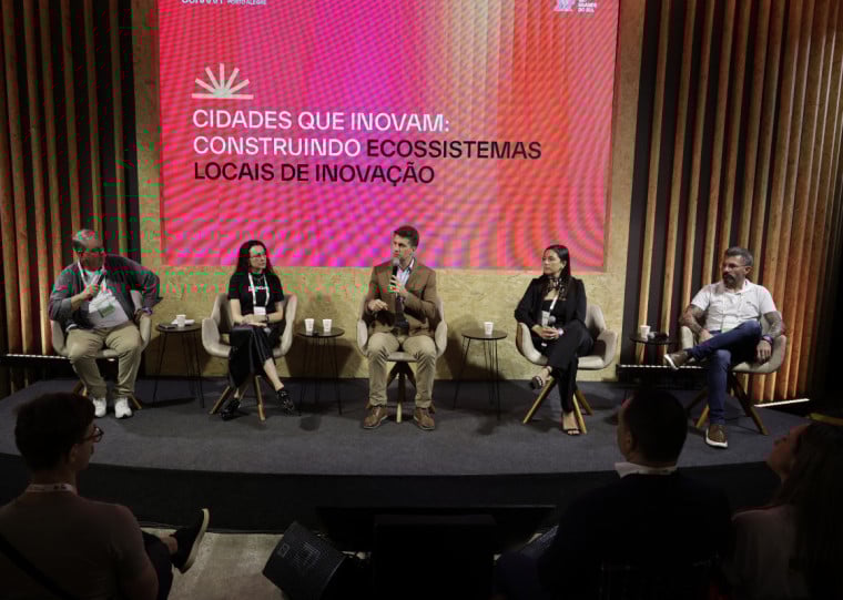 Cidades que inovam: construindo ecossistemas locais de inovação. South Summit Brazil