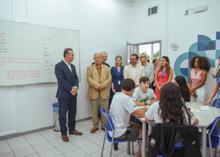 Com capacidade para atender até 2.060 alunos por ano, englobando as turmas regulares e a Educação de Jovens e Adultos (EJA), a unidade já iniciou suas atividades letivas em 9 de fevereiro.