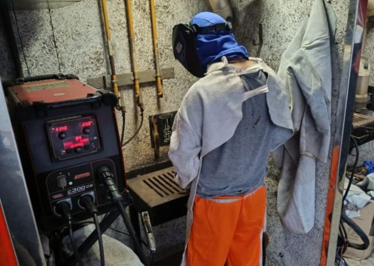 Iniciativa qualifica 21 pessoas privadas de liberdade e reforça políticas de ressocialização