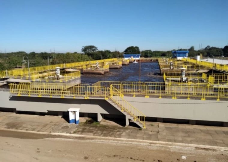 Todo o esgoto coletado no município é tratado na Estação de Tratamento de Esgoto (ETE) Mato Grande