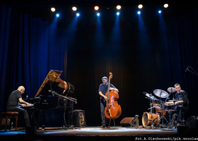 Grupo de jazz europeu sobe ao palco do centro cultural nesta terça-feira (31), às 20h