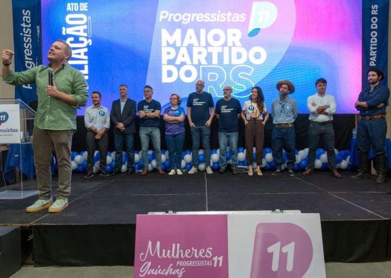 O evento, que reuniu mais de 800 pessoas no Hotel Ritter em Porto Alegre