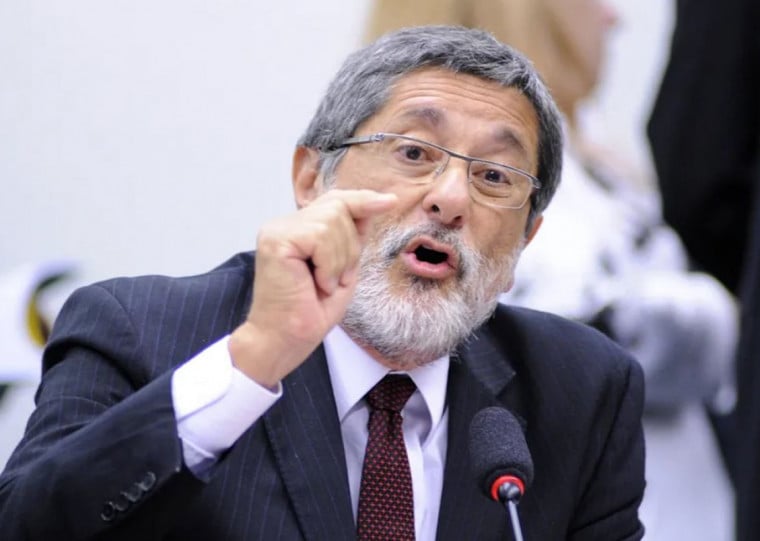 Brasil, Canadá e Guiana devem aumentar participação na oferta do óleo bruto para China e Índia, diz Gabrielli