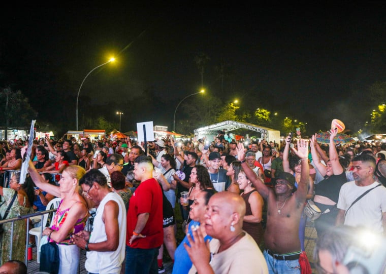 Ao todo, oito atrações se apresentaram no palco montado próximo ao espelho d'água