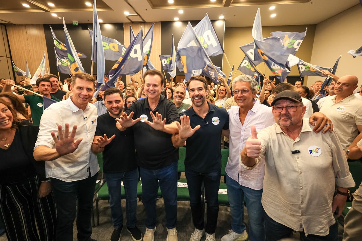 Leite e Kassab abonam filiação de três deputados estaduais ao PSD