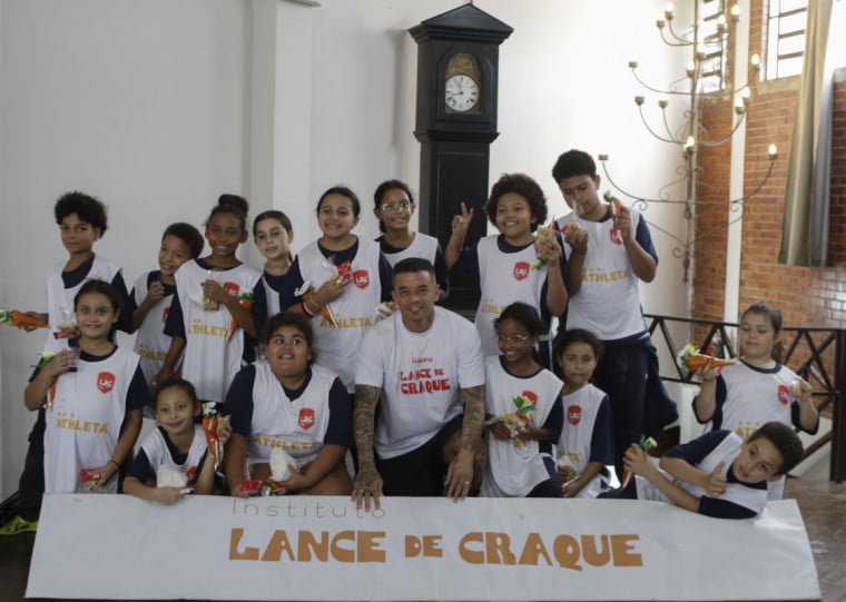 Instituto promoveu uma ação de Páscoa para as crianças no Pão dos Pobres 