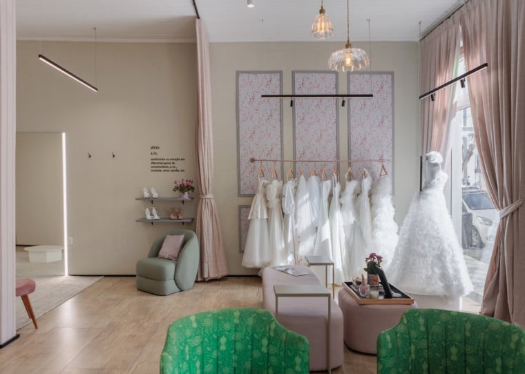 O crescimento vem da experiência única, artesanal e exclusiva que transforma cada vestido em história.