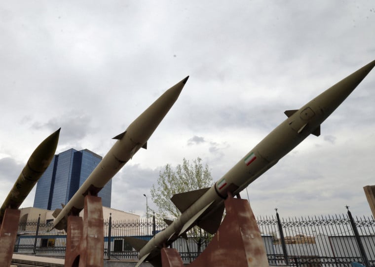 Nesta ter&ccedil;a-feira, o ex&eacute;rcito do Ir&atilde; alvejou a Siemens, a AT&T e centros de telecomunica&ccedil;&otilde;es pr&oacute;ximos ao Aeroporto Ben Gurion e a Haifa, em Israel