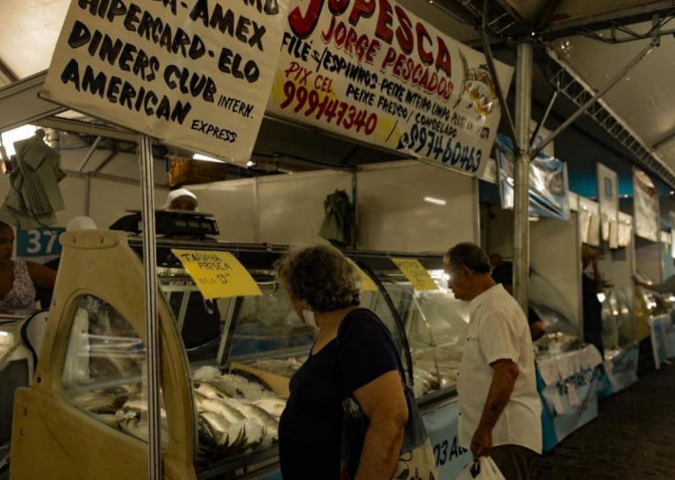 Segundo comerciantes, o principal pico de venda está marcado para quinta-feira (2) as vésperas do feriado