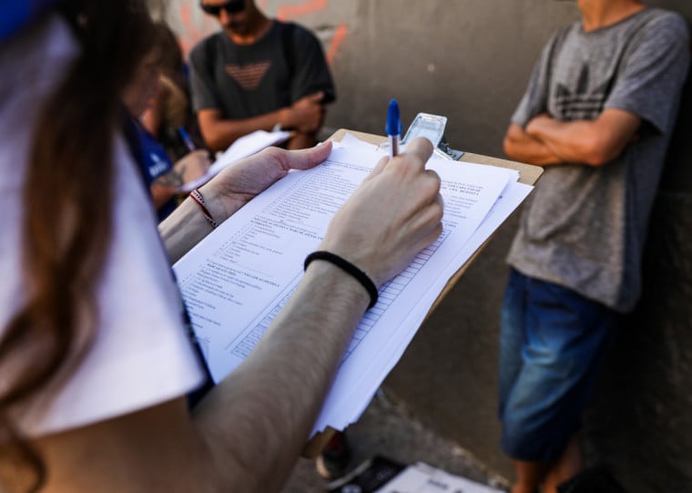 O trabalho mobiliza 40 recenseadores divididos em oito equipes que atuar&atilde;o de forma descentralizada pelas ruas da capital ga&uacute;cha