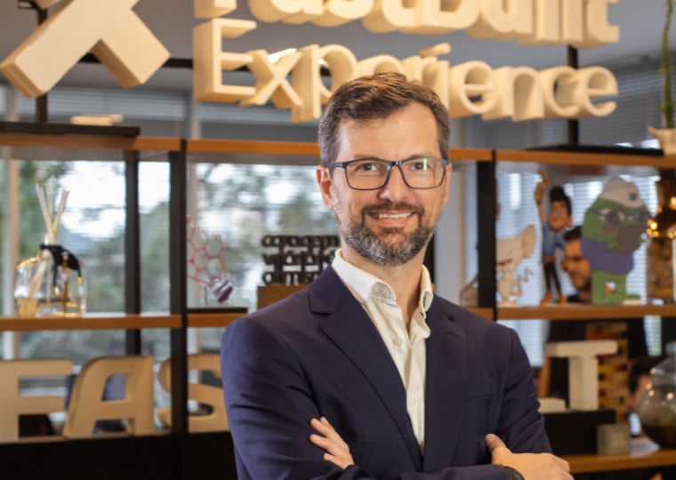 Jean Ferrari, engenheiro civil e CEO da FastBuilt