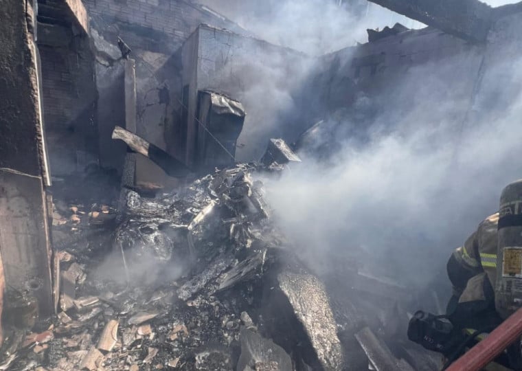 A queda aconteceu por volta das 10h45min desta sexta-feira (3)