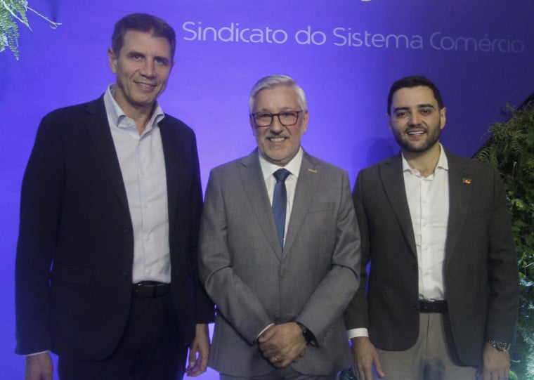 Ernani Polo, Arcione Piva e Gabriel Souza no Sindilojas POA