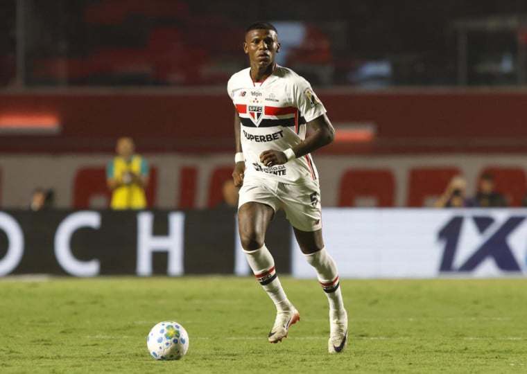 Atleta não responde os dirigentes tricolores desde sábado