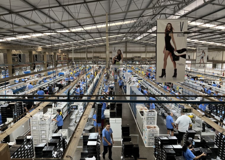 Calçados Beira Rio mantém em Igrejinha a produção de sua marca mais valorizada, a Vizzano