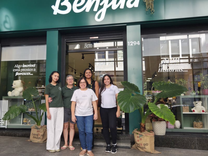 Simone conta com orgulho da equipe Benju&aacute;, 100% feminina<br />Foto: Gustavo Marchant/Especial/JC