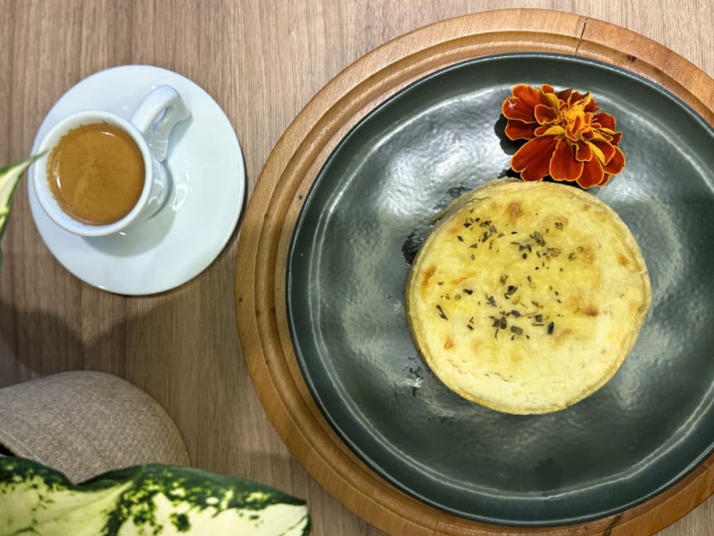 O quiche &eacute; um dos destaques do card&aacute;pio<br />Foto: Gustavo Marchant/Especial/JC