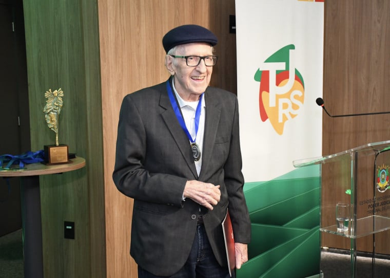 O jornalista Affonso Ritter, colunista do Jornal do Comércio, foi um dos agraciados