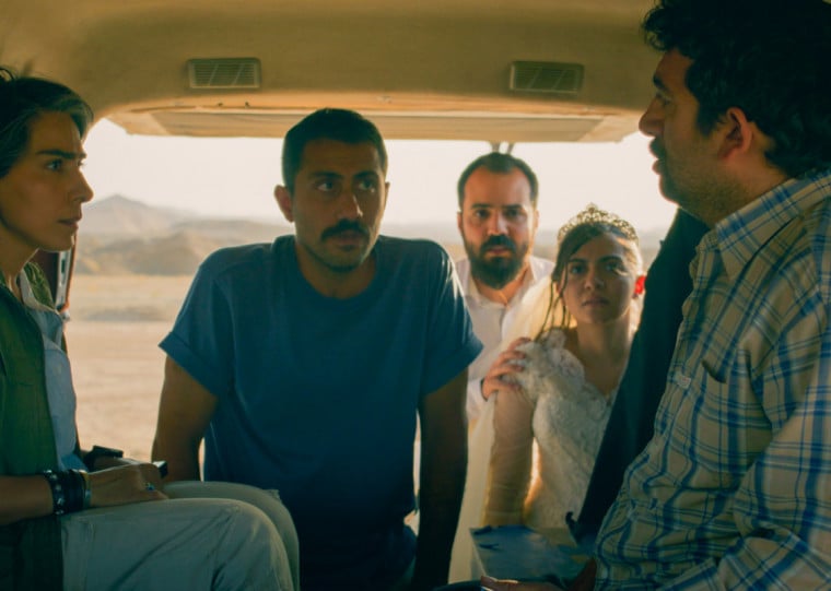 Filmes como 'Foi Apenas um Acidente', de Jafar Panahi, são aclamados em festivais, coincidindo com tensões globais