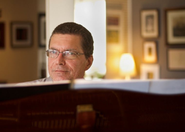 Pianista André Carrara interpreta obras de Jean Sibelius e Felix Mendelssohn-Bartholdy na Casa da Ospa