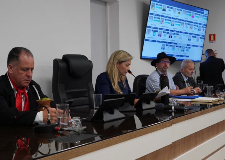 Foram 21 votos favoráveis e nenhum contrário à proposta apresentada pelo vereador Marco Antonio Borrega (PDT)