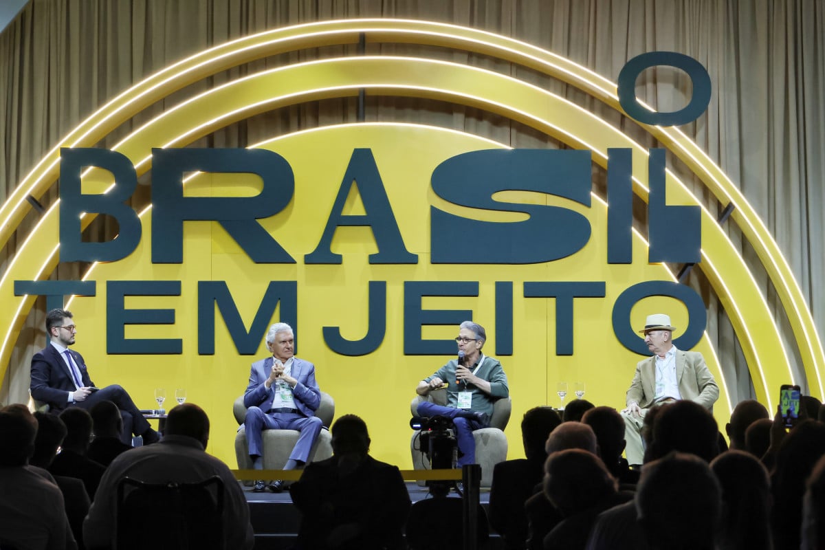 Presidenciáveis debatem propostas e criticam governos do PT no Fórum da Liberdade 
