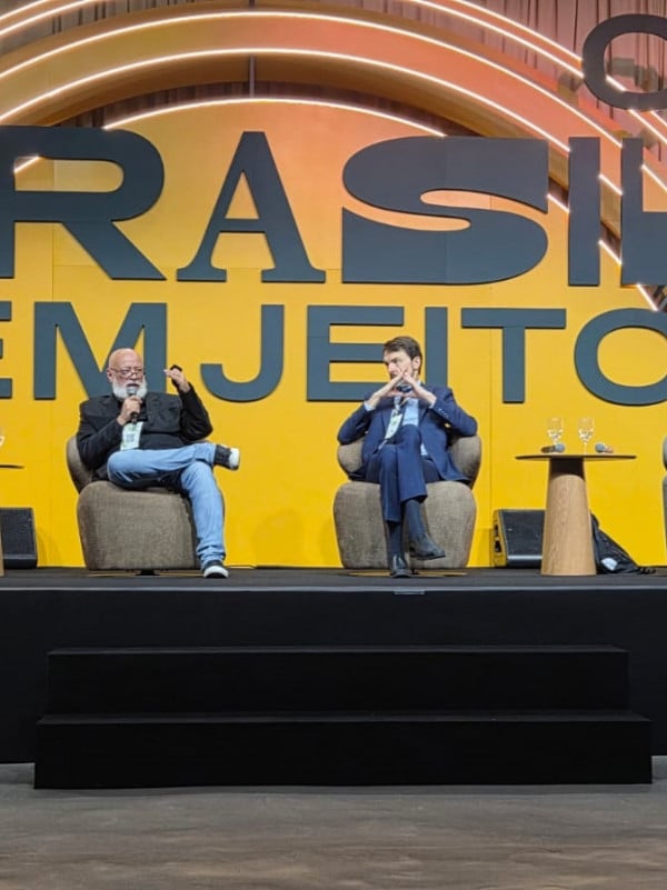 Debate no Fórum da Liberdade discute identidade brasileira e desafios históricos do país