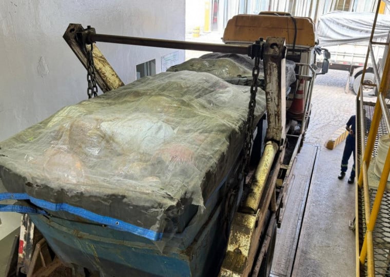  Diariamente, a Central de Doa&ccedil;&otilde;es atende entre 75 e 80 pessoas