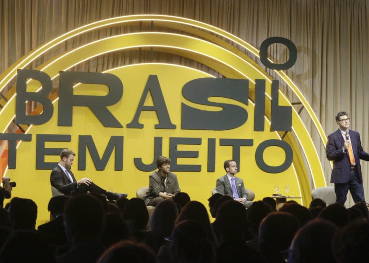 Debate contou com a presen&ccedil;a de Caio Coppolla, Lucas de Arag&atilde;o e Mauricio Moura 
